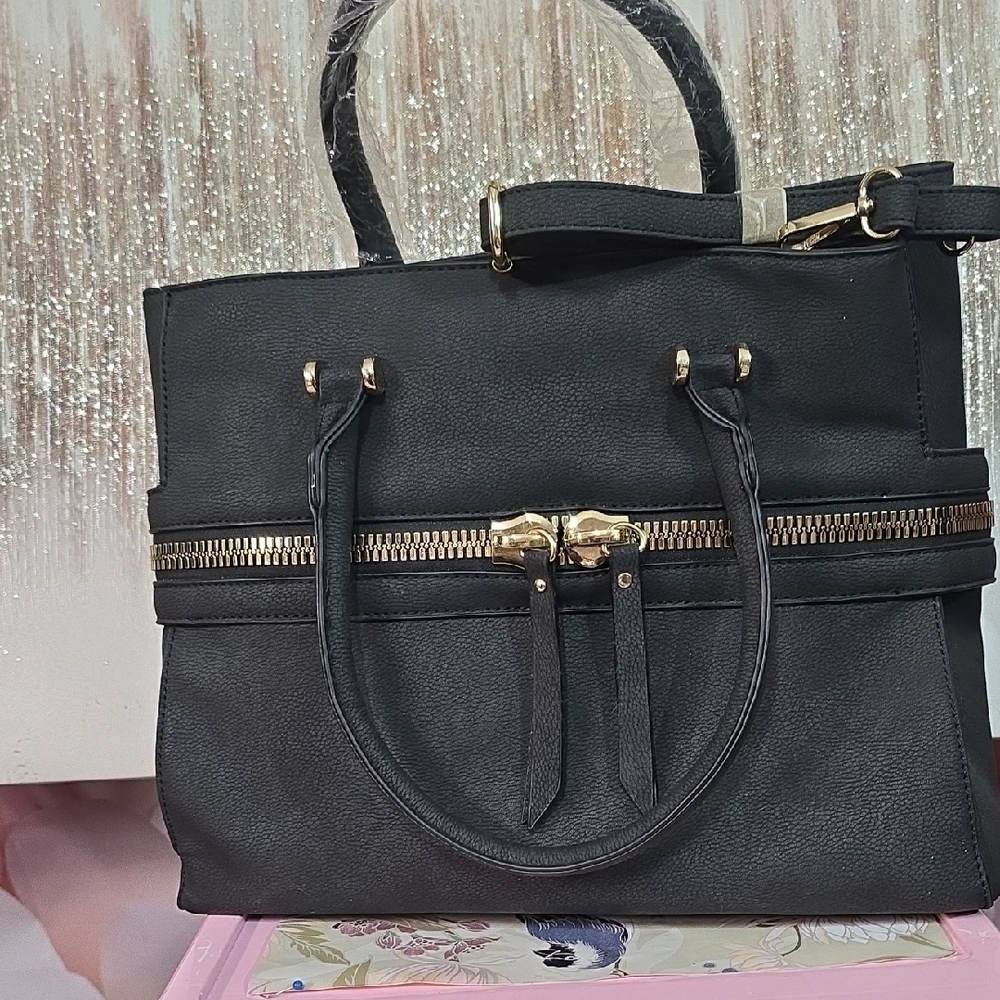 Elegant Black Handbag